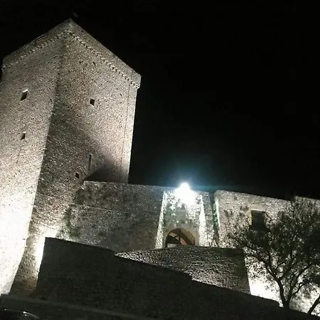 14 Posti Con Cucina E Parcheggio Privato Gratuito * Candela