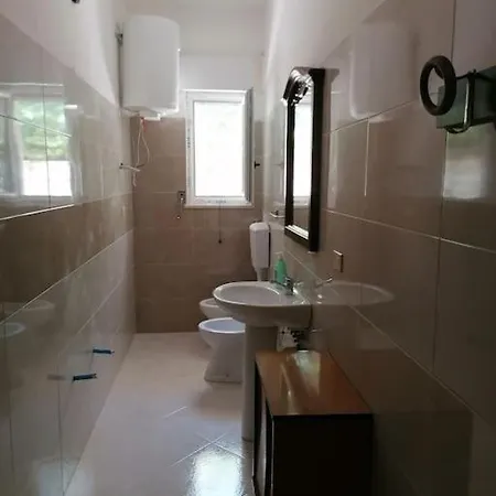 Апартаменты 14 Posti Con Cucina E Parcheggio Privato Gratuito *