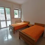 14 Posti Con Cucina E Parcheggio Privato Gratuito Апартаменты *