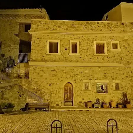 Apartament 14 Posti Con Cucina E Parcheggio Privato Gratuito Candela