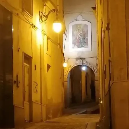 11 Letti Con Cucina E Parcheggio Privato Gratuito Appartamento