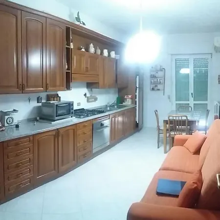 11 Letti Con Cucina E Parcheggio Privato Gratuito Candela