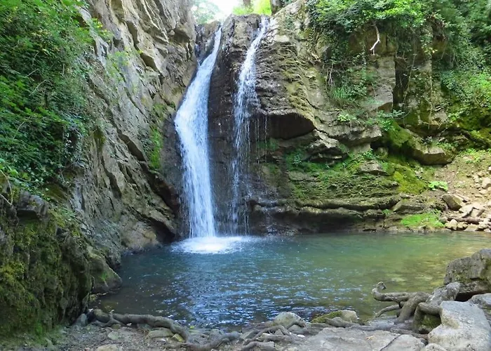 14 Posti Con Cucina E Parcheggio Privato Gratuito Apartament Candela